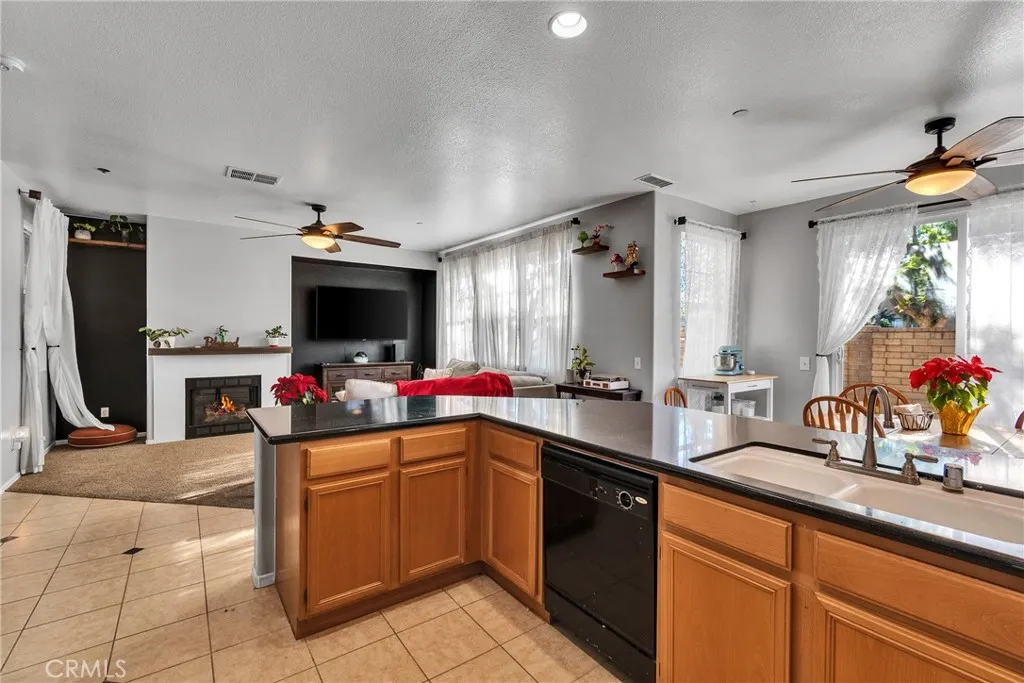 Perris, California 92571, United States, 3 Bedrooms Bedrooms, ,3 BathroomsBathrooms,Residential,Active,256552