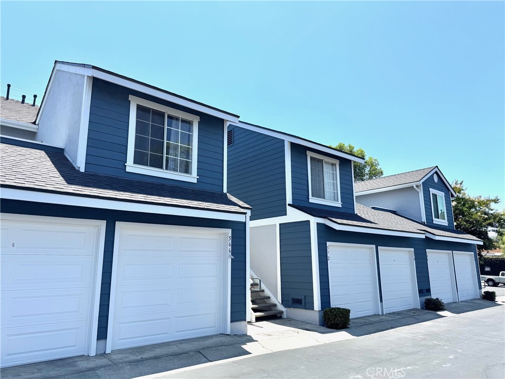 Step into the beautiful community of Stone Harbor, and you'll understand why this is the place you wish to call home. This Residence features 2 Bedrooms, 2 Bathrooms and 972 square feet of living space. Featuring an updated kitchen showcasing a granite countertop with all stainless steel appliances, gas range & oven and dishwasher and plentiful cabinet space with a white finish. Laminate wood flooring throughout, and window coverings with custom blinds. The Master bath has quartz countertops & polished chrome faucets. Very convenient location, just a short distance to the community pool. About 5 minutes driving distance to Costco, Westridge Plaza (Walmart, Sam's club, Gas station, Lowe's, Kohl's), and Westridge golf club. About 10 minutes driving to Brea Mall. Conveniently located a few minutes’ driving distance from 57 and 5 freeways.