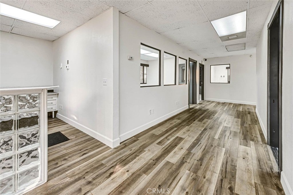 2528 Woodland Drive W
