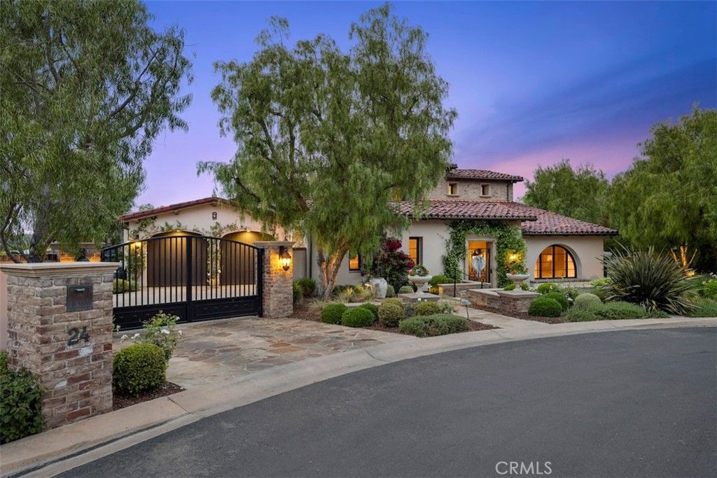 Photo of 24 Jewel Flower, Irvine, CA 92603 (MLS # NP26039295)