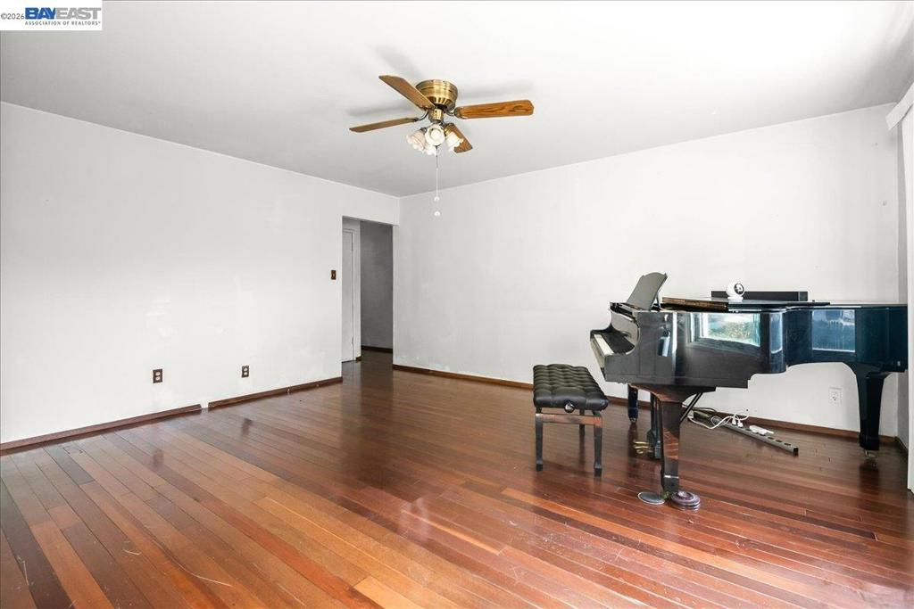 36846 Niles Blvd