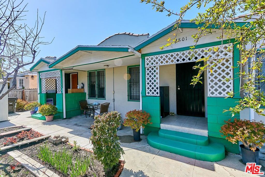Amazing opportunity to own a duplex in Jefferson Park. Corner building with a converted garage. Each unit is approx 600SF in 1 bed & 1 bath +den. Small porch in the front of each units. Good size front yard for gardening herbs, pomegranate and persimmon trees that bares abundance of fruit. Turn key condition, comes with all appliances, including washer and dryer. Paint and new roof were done 4 years ago. Separate meters for gas and electric, owner pays water. Located in Jefferson Park HPOZ. For sale is for 2/5th UNDIVIDED interest of 5 units in the lot plus a garage, which is AKA 2801-2803 6th st. Tenants-in-Common (TIC) sale. Both units will be delivered vacant at the closing.