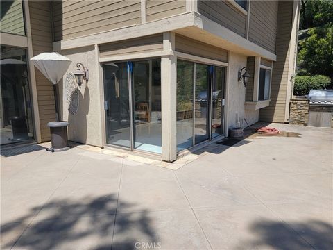 Photo of 5 Morning Glory, Irvine, CA 92603 (MLS # RS26049539)