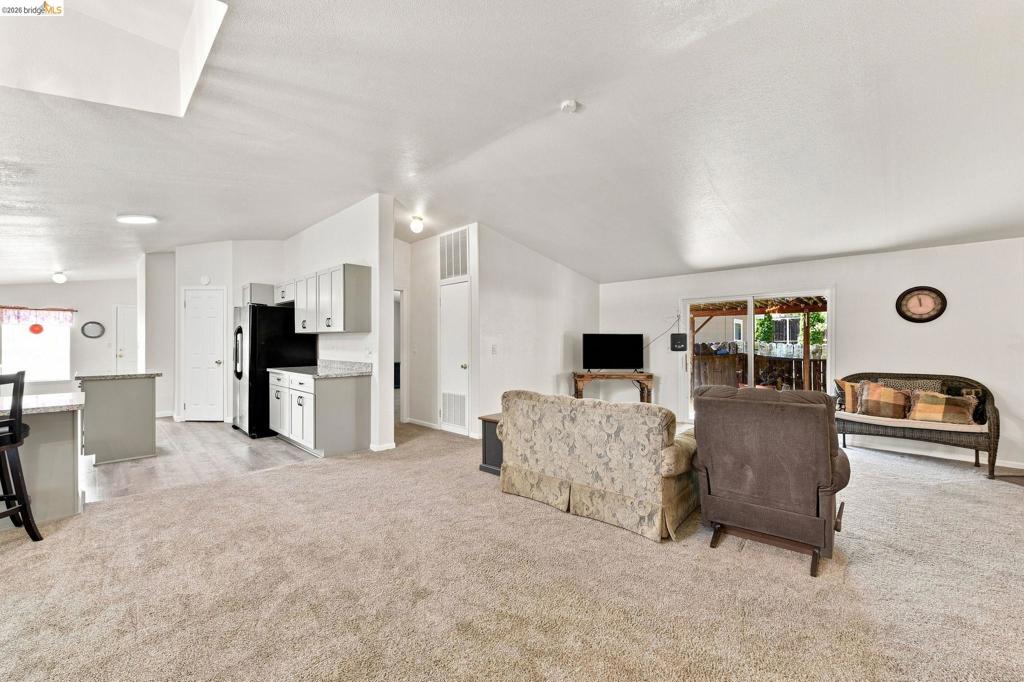 5685 Cody Dr