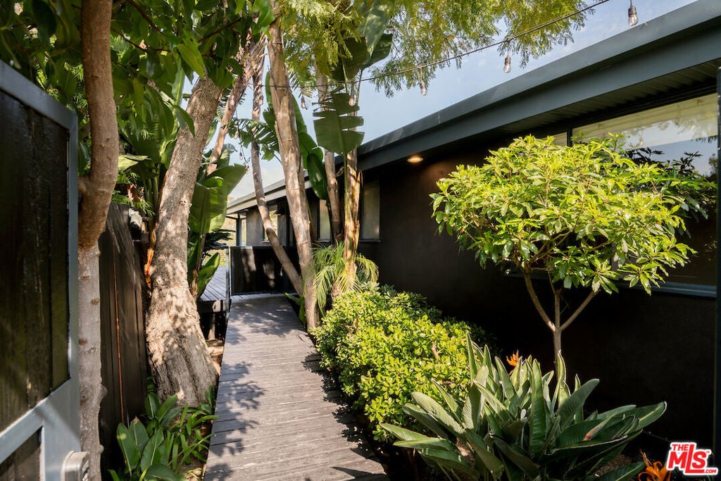 295 Mabery Road