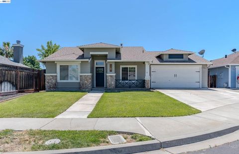Photo of 4538 Ford Ct, Brentwood, CA 94513 (MLS # 41134258)
