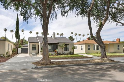 Photo of 6327 California Avenue, Long Beach, CA 90805 (MLS # OC26078033)