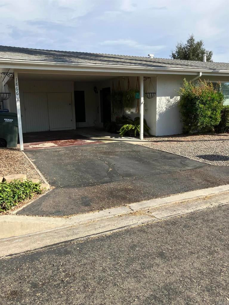 1866 Fairway Park Circle A, Escondido CA 92026