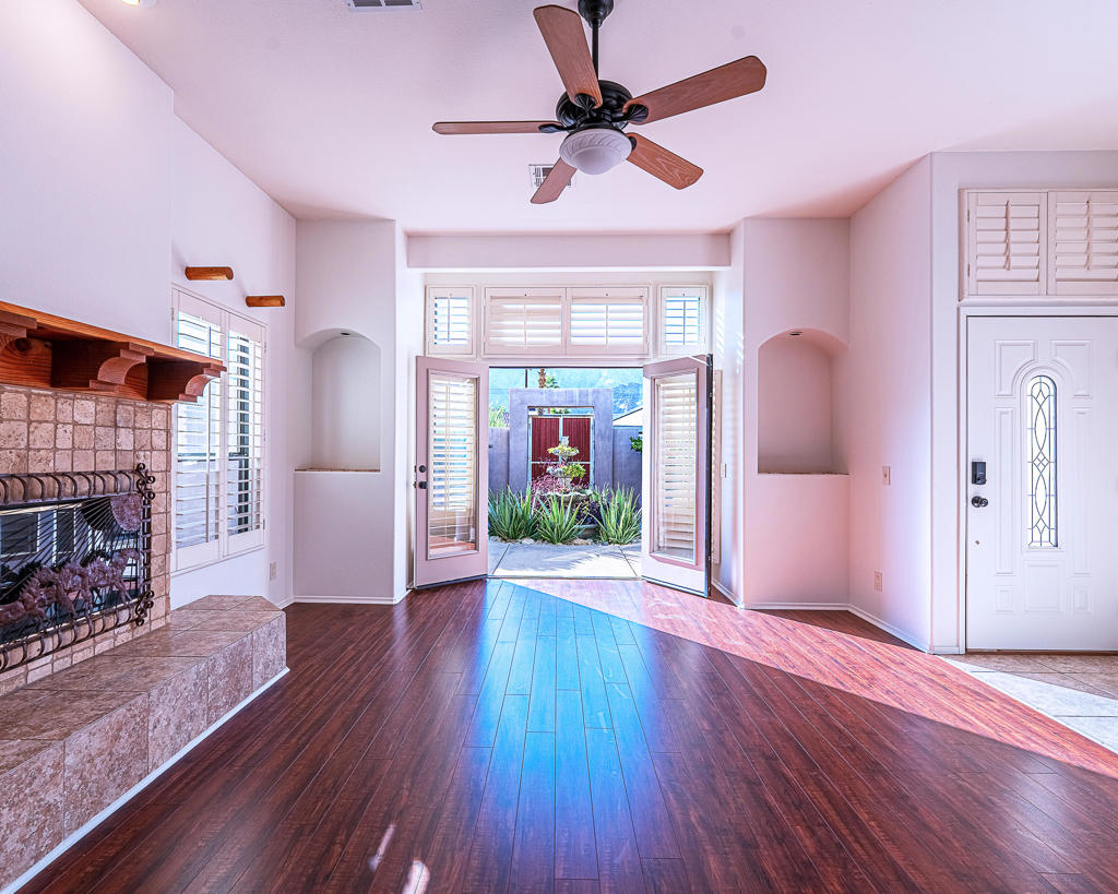 La Quinta Cove - Residential