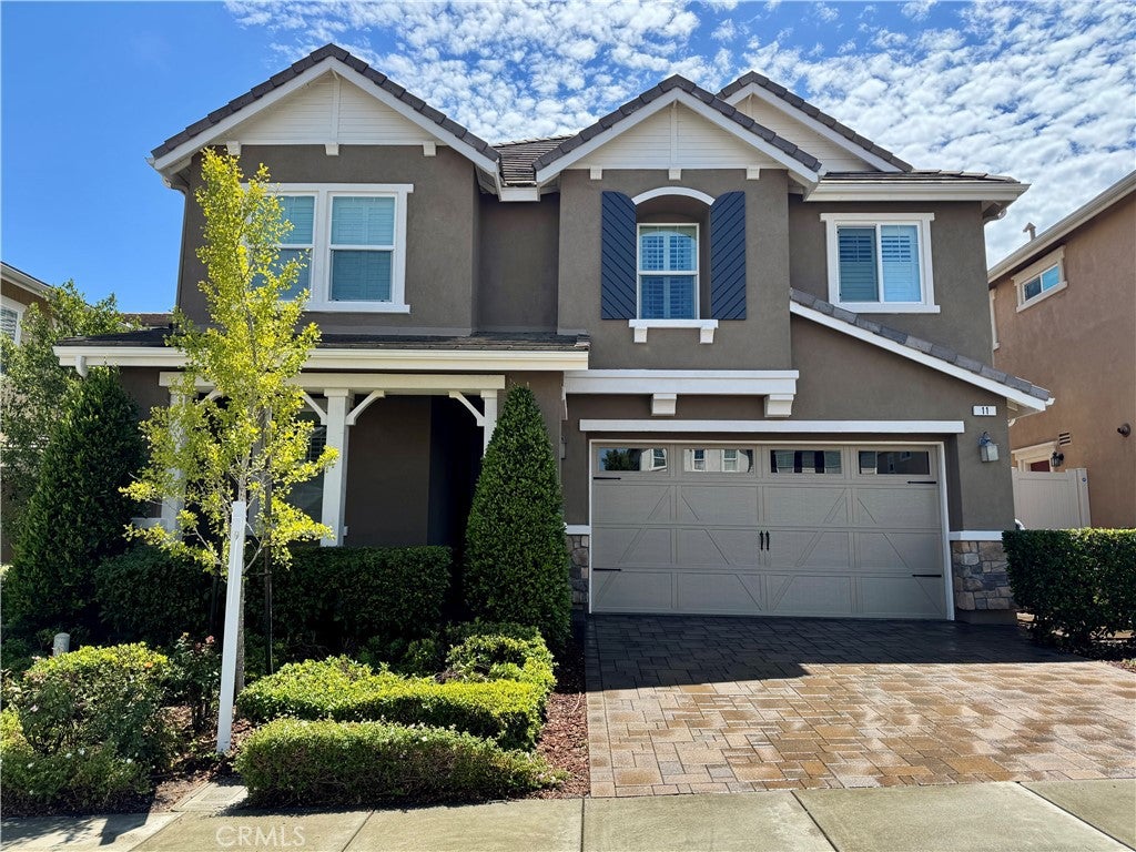 11 Silver Spruce Court