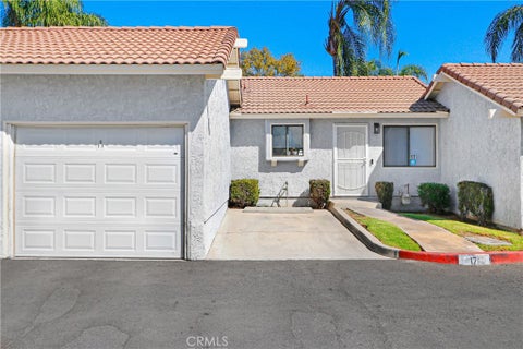 Photo of 9505 Arlington AVE #17, Riverside, CA 92503 (MLS # CV26200727)