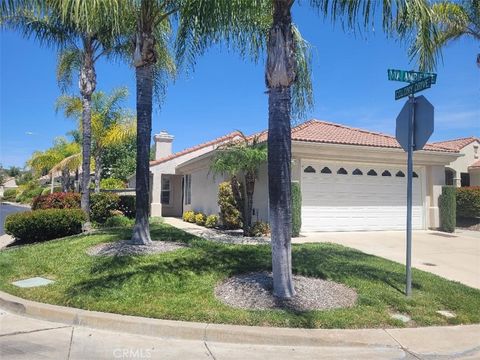 Photo of 40311 Via Ambiente, Murrieta, CA 92562 (MLS # SW26084297)