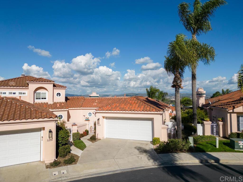 1254 Rue Saint Martin