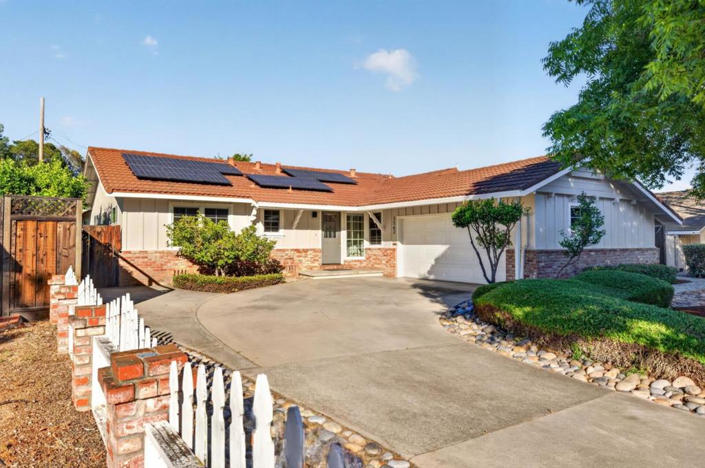Photo of 3562 Woodford Drive, San Jose, CA 95124 (MLS # ML82051082)