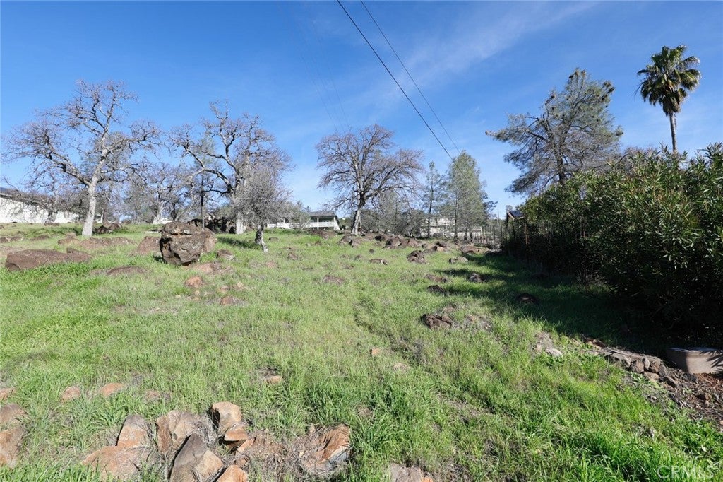 16452 Eagle Rock