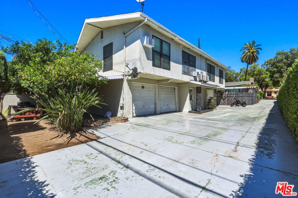 2270 White Street