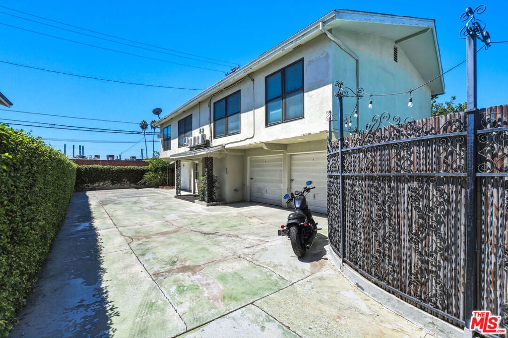 2270 White Street