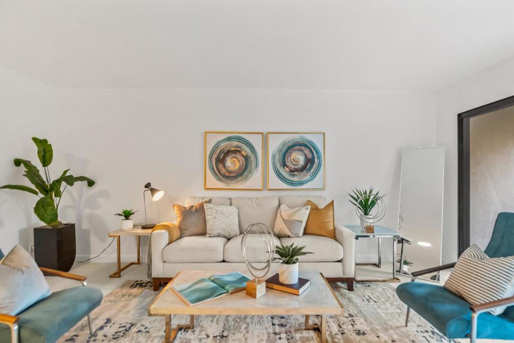 999 W Evelyn Terrace 54