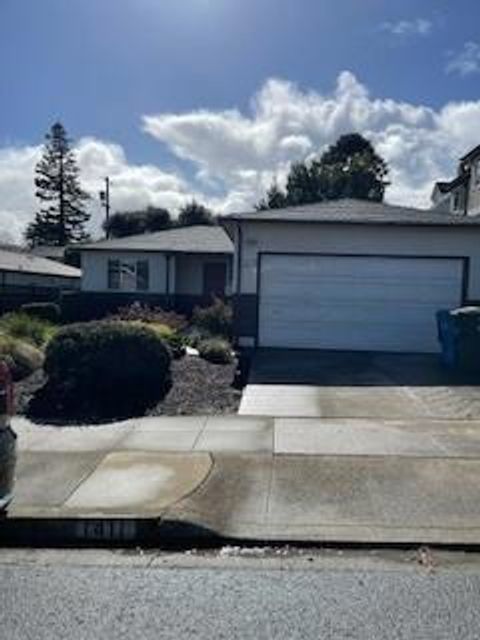 Photo of 1411 Cabrillo, Burlingame, CA 94010 (MLS # ML82041338)