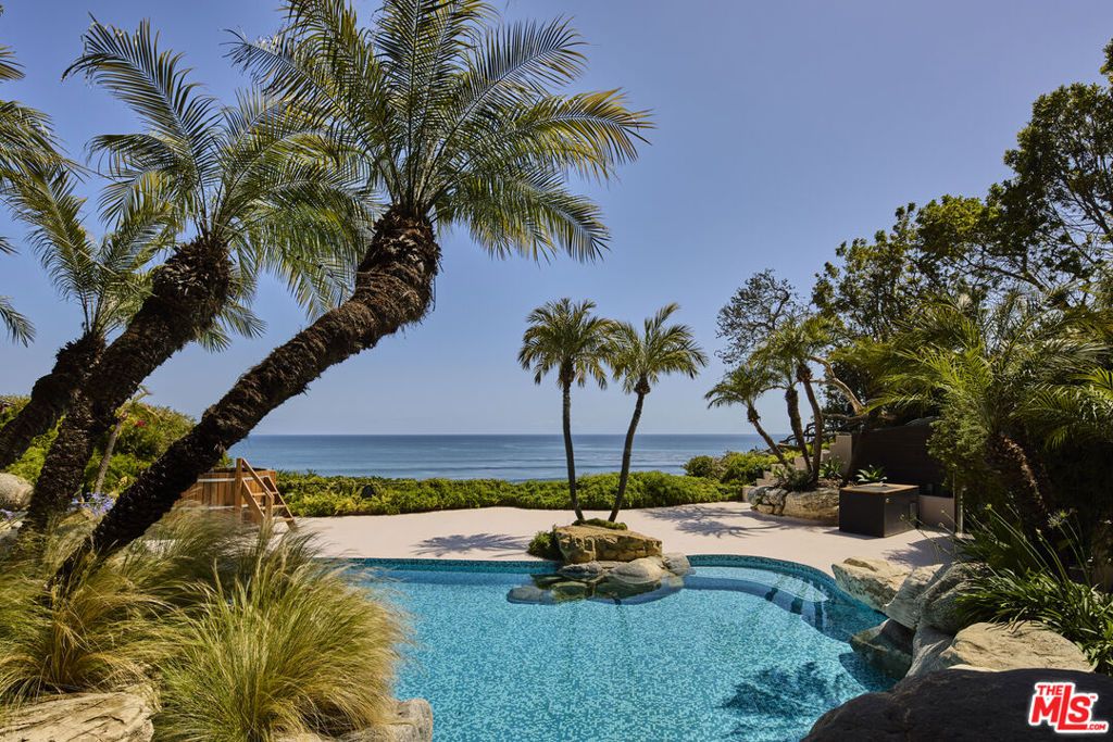 Photo of 6962 Wildlife Road, Malibu, CA 90265 (MLS # 25594481)