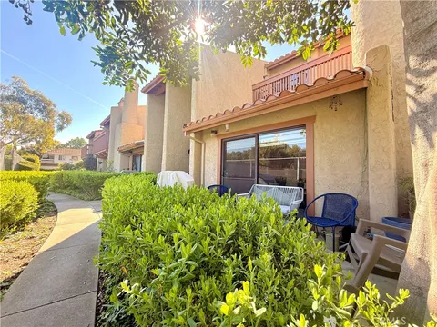MLS: SR26063666