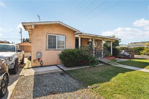 Photo of 3700 E 55th St, Maywood, CA 90270 (MLS # DW26037432)
