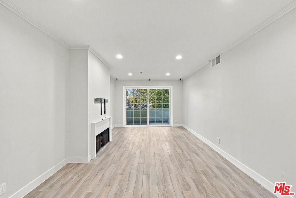 4401 Sepulveda Boulevard 208
