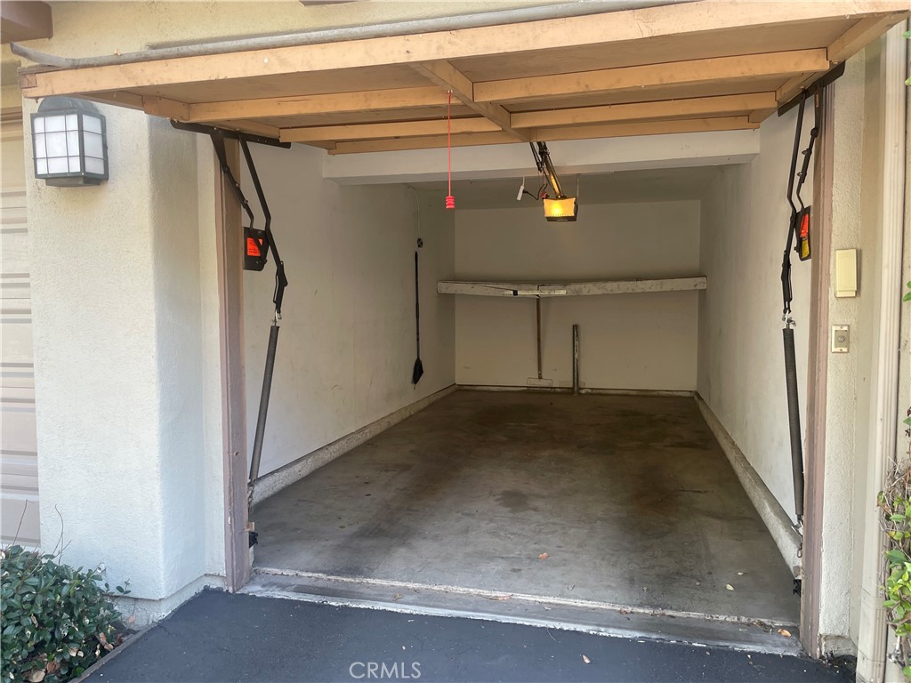 Mandevilla (MAND) - Residential Lease