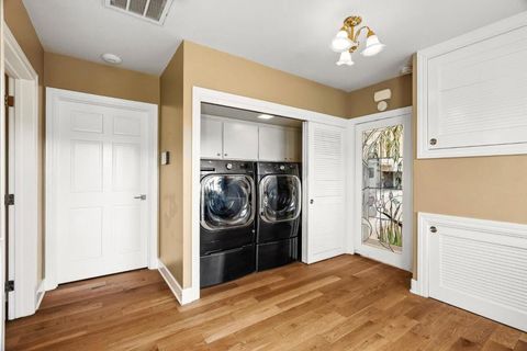 Tiny photo for 16 Hollins Drive Dr, Santa Cruz, CA 95060 (MLS # ML82037592)