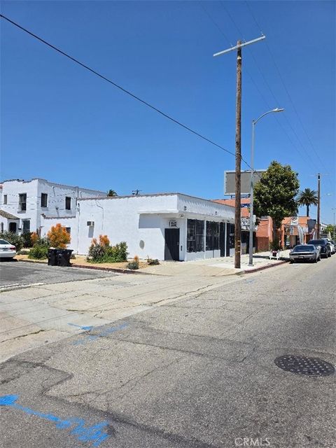 Photo of 7427 Crenshaw Boulevard, Los Angeles, CA 90043 (MLS # GD26102479)