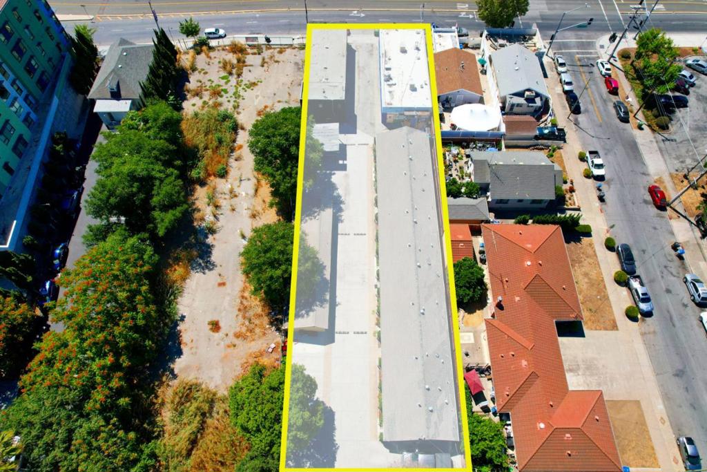 1663 Alum Rock must be purchased with 1661 Alum Rock. Total asking price for both 1661 & 1663 Alum Rock ave is $3,250,000