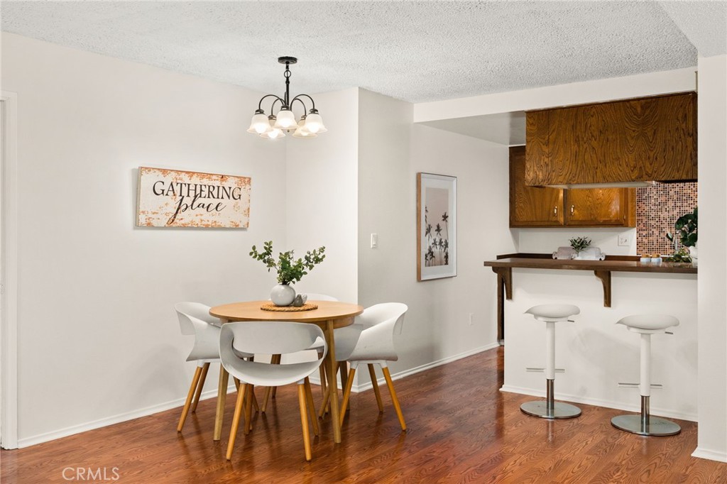 Avocado Manor (AVMR) - Residential