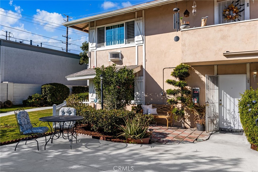 Avocado Manor (AVMR) - Residential