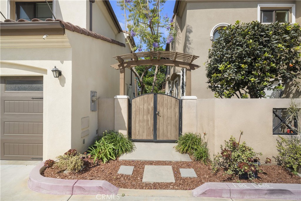 9913 Lower Azusa