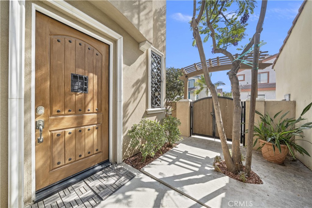 9913 Lower Azusa