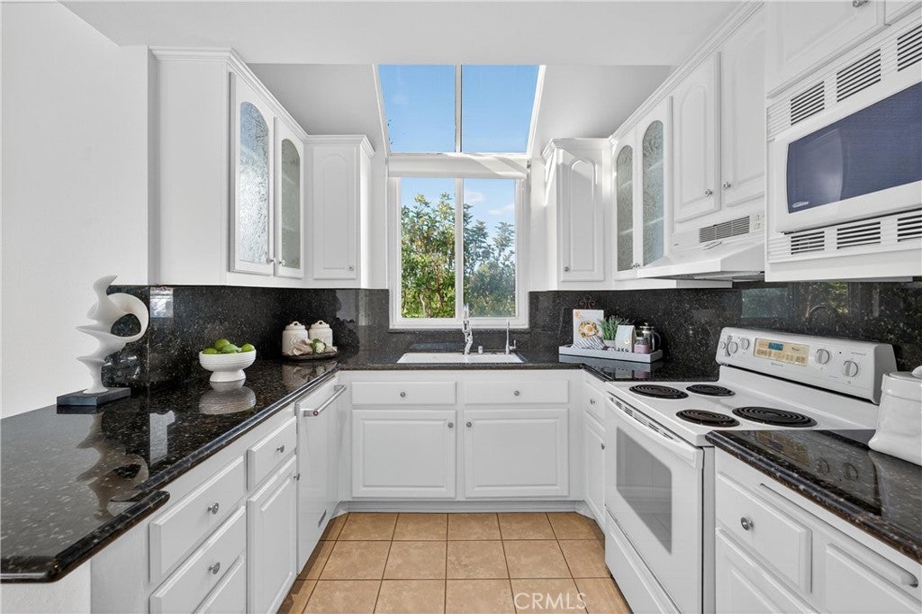 24 Los Cabos, Dana Point CA 92629 - Photo 18