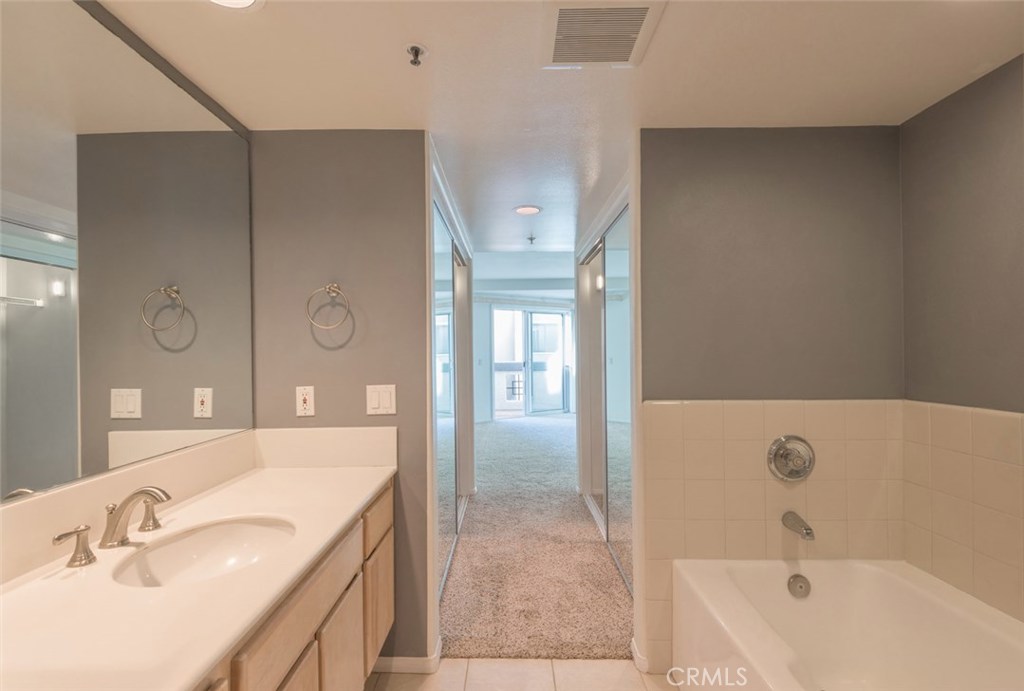 Pier Colony (PRCL) - Residential Lease