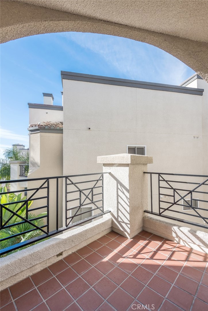 Pier Colony (PRCL) - Residential Lease