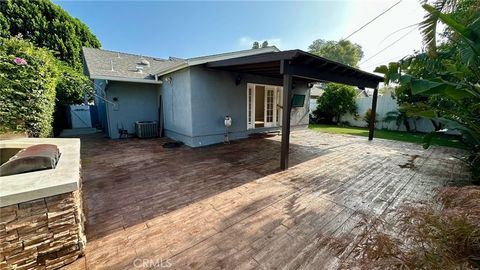 Photo of 23012 Gilmore Street, West Hills, CA 91307 (MLS # SR25263499)