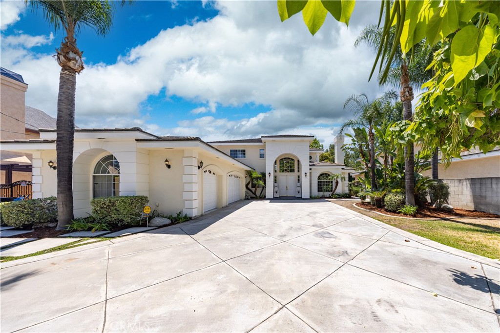 Welcome to this beautifully maintained home in the heart of Arcadia! Featuring approx. 4,663 sqft of living space on a generous lot, this residence offers 5 spacious bedrooms and 4.5 bathrooms, including a bright and open living room addition that enhances the flow and functionality of the home. Designed with comfort and entertainment in mind, the floor plan provides abundant natural light, high ceilings, and versatile spaces for modern family living.
Enjoy a large gourmet kitchen, expansive family room, and private backyard perfect for gatherings. Located in the highly sought-after Arcadia Unified School District, this home is close to schools, shopping, dining, and transportation. A rare opportunity to own a spacious residence in one of Arcadia’s most desirable neighborhoods!