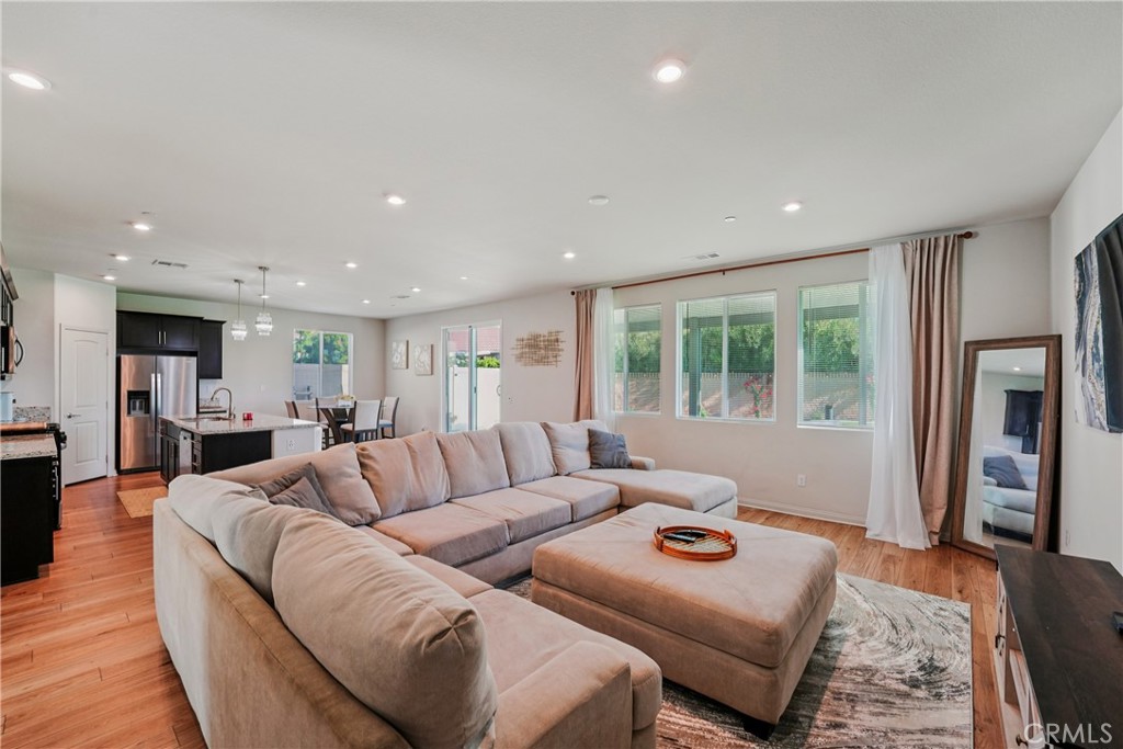 1759 Gooseberry Lane