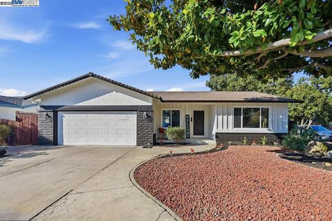 2551 Cherrywood Dr Union City CA 94587