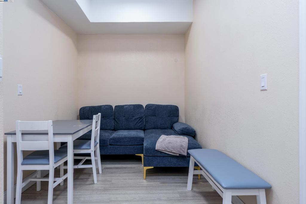 Not Listed - Residential