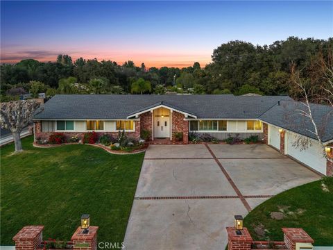 Photo of 15949 Live Oak Springs Canyon Road, Canyon Country, CA 91387 (MLS # SR26062924)