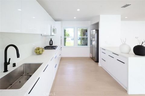 Tiny photo for 7435 Lena Ave, West Hills, CA 91307 (MLS # SR26040869)