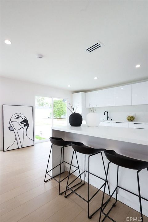 7435 Lena West Hills CA 91307