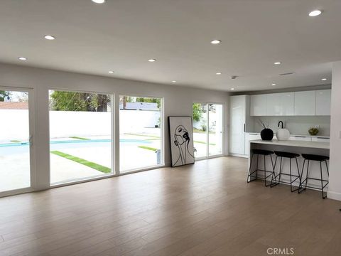 Tiny photo for 7435 Lena Ave, West Hills, CA 91307 (MLS # SR26040869)