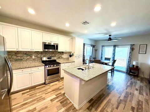 Photo of 35345 Kinsky Way Way, Fallbrook, CA 92028 (MLS # 260002654SD)