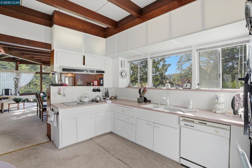 MUIR OAKS - Residential