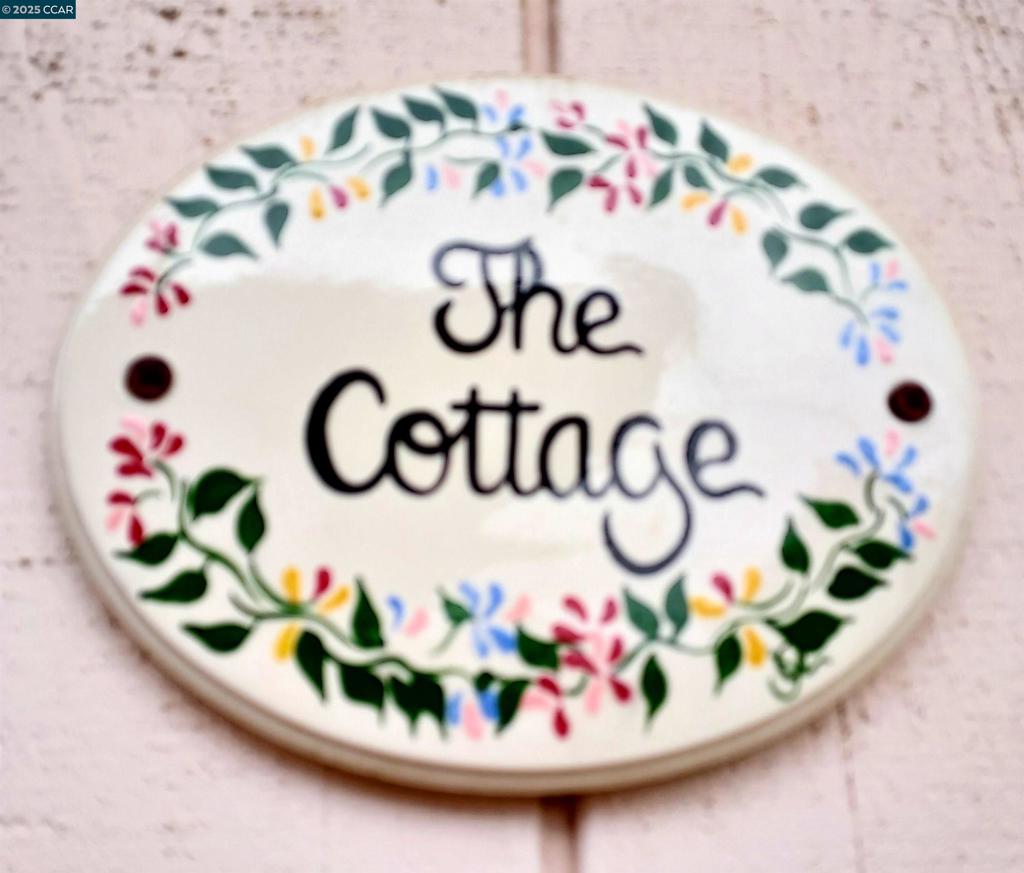 MUIR OAKS - Residential